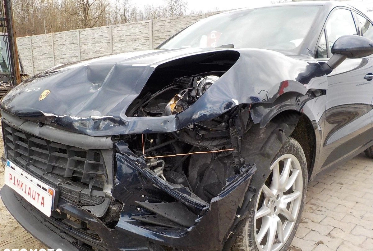 Porsche Macan cena 86900 przebieg: 104563, rok produkcji 2017 z Ożarów Mazowiecki małe 631